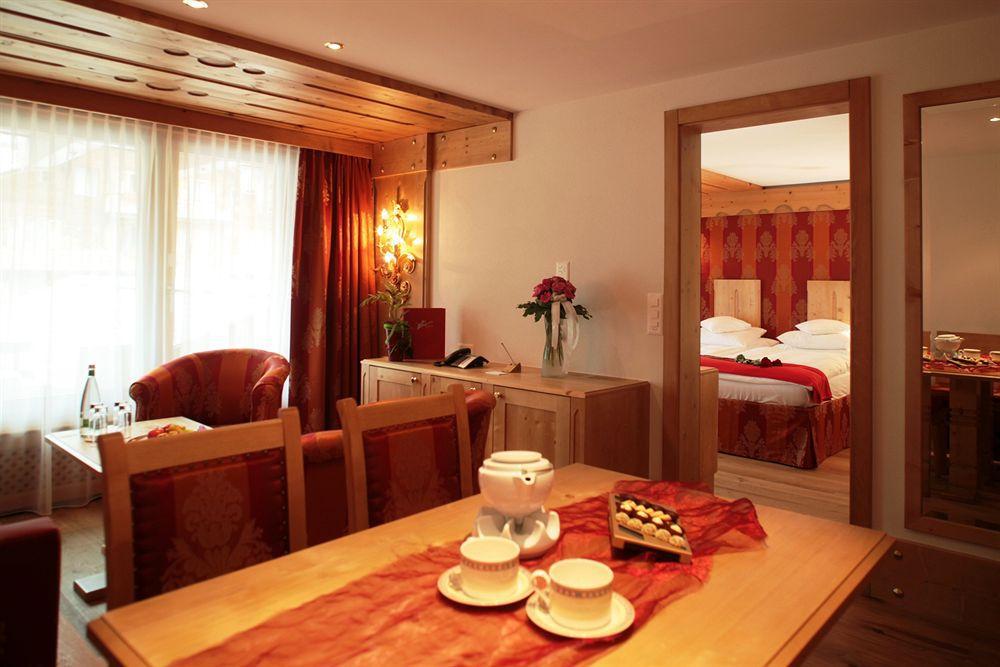 Walliserhof Grand-Hotel & Spa Relais & Chateaux Saas-Fee Room photo